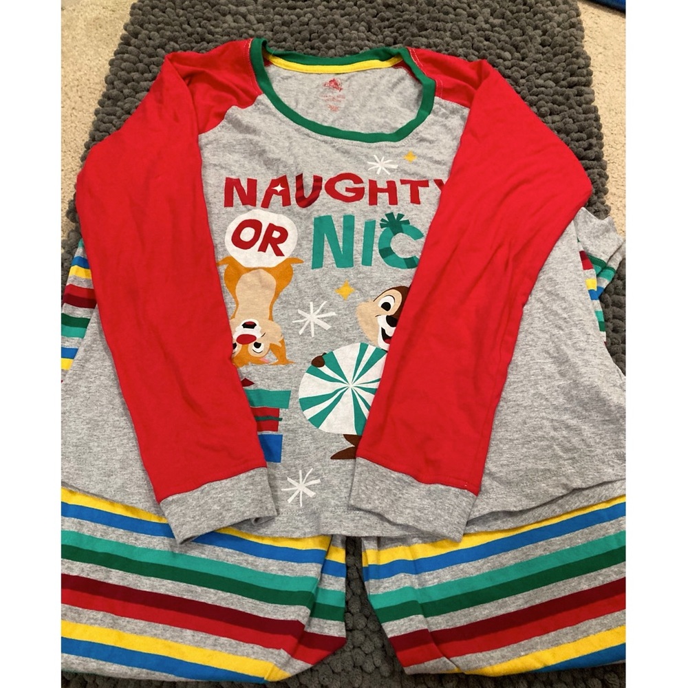 ❌SOLD❌Disney Xmas Pjs